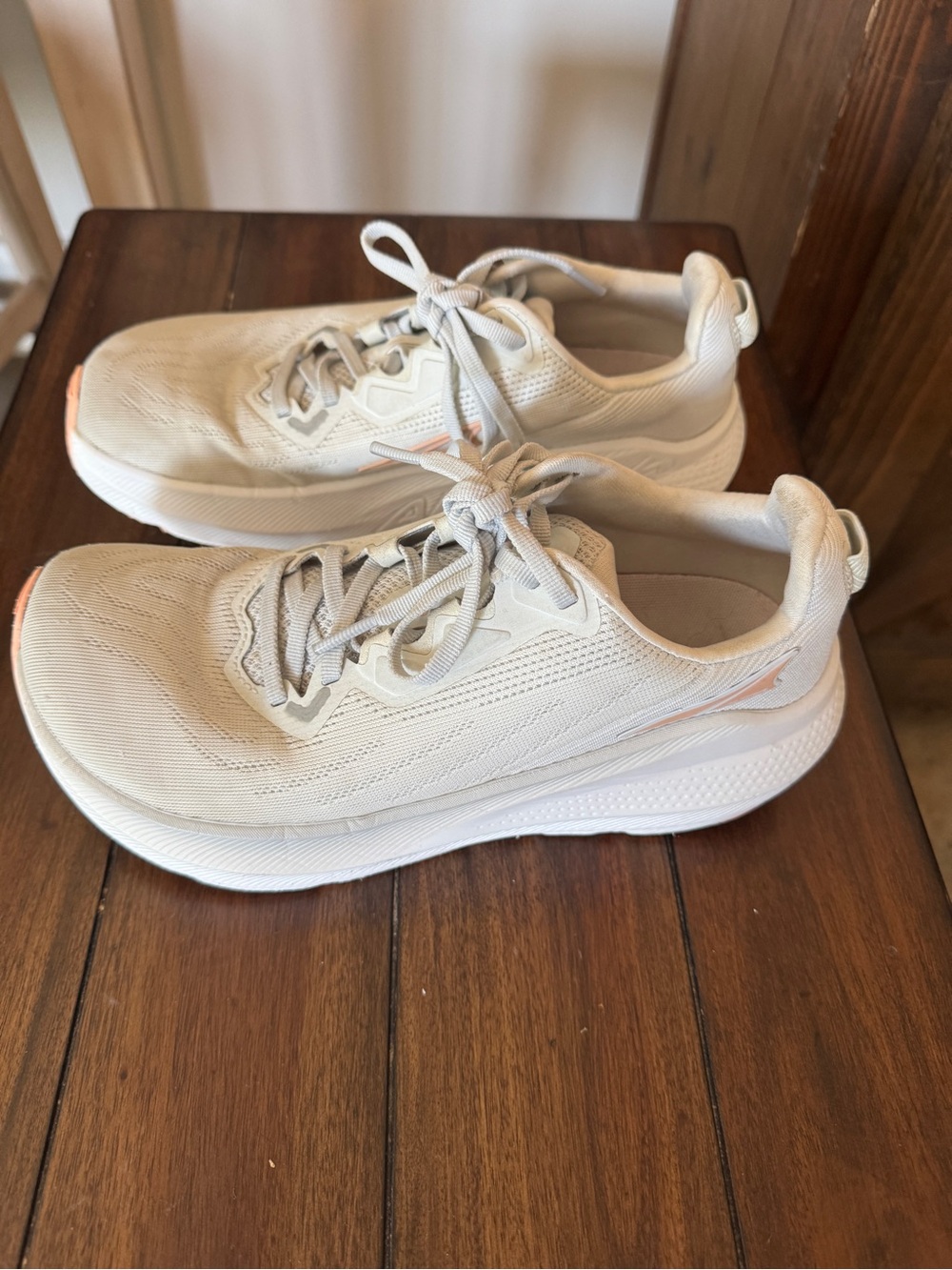 Women’s Altra Tan FWD VIA 2